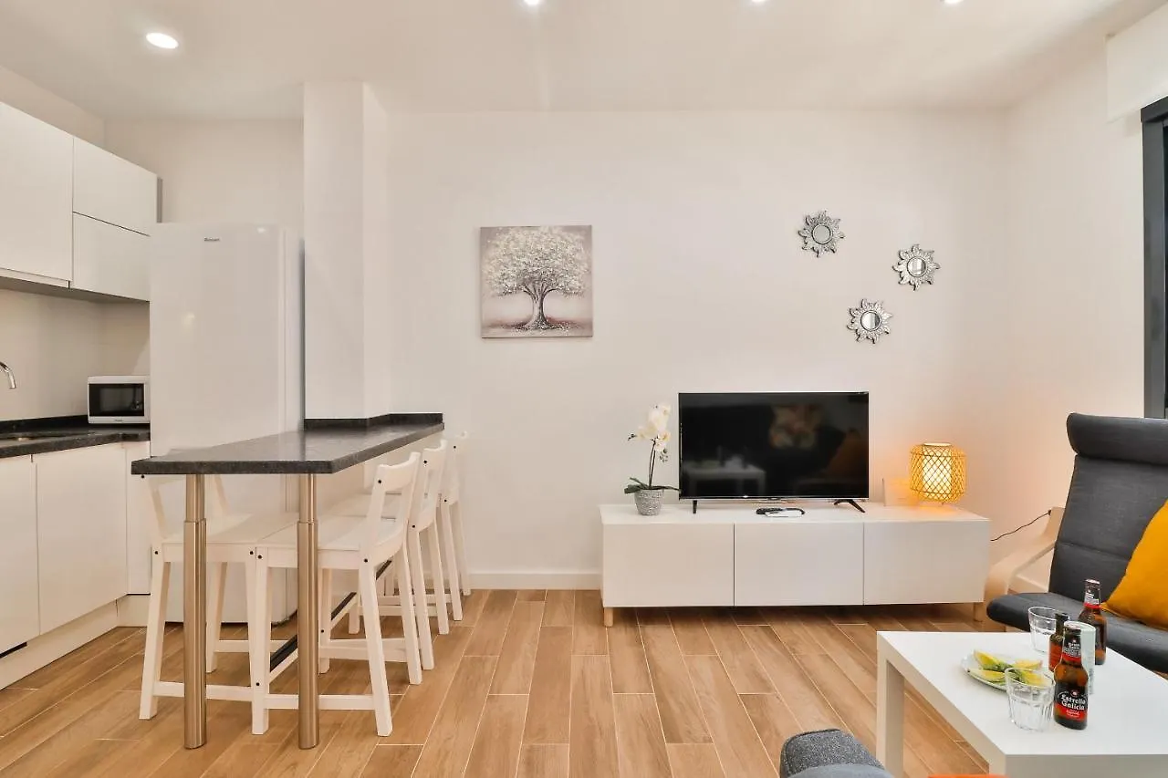C4 - El Palo Beach 2 Bedroom Apartment Malaga